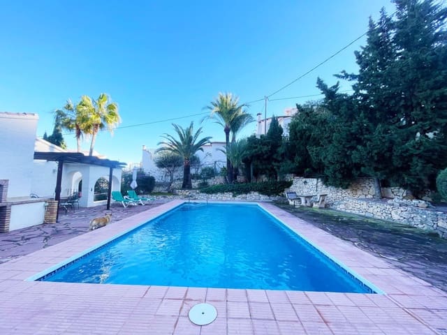 4 quarto Moradia para venda em Maryvilla, Calpe / Calp com piscina garagem - 590 000 € (Ref: 9554571)