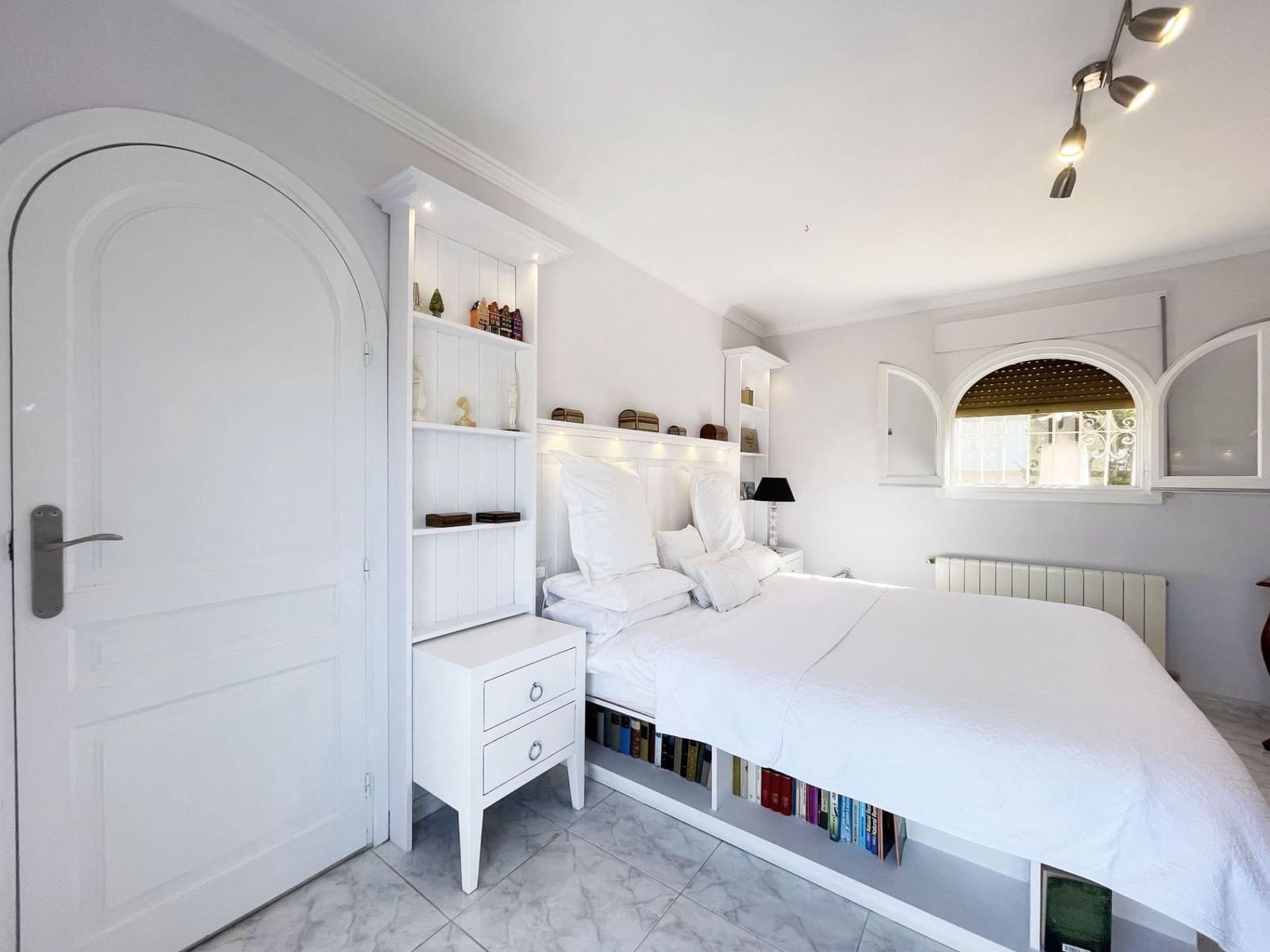 4 slaapkamer Villa te koop in Calpe / Calp met garage - € 799.000 (Ref: 9598687)