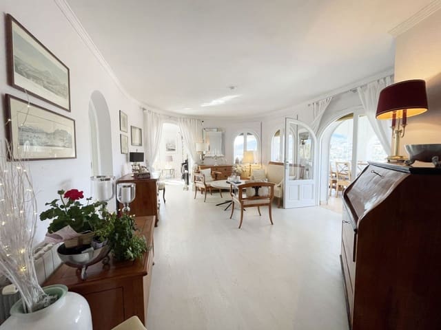 4 Zimmer Villa zu verkaufen in Calpe / Calp mit Garage - 799.000 € (Ref: 9598687)