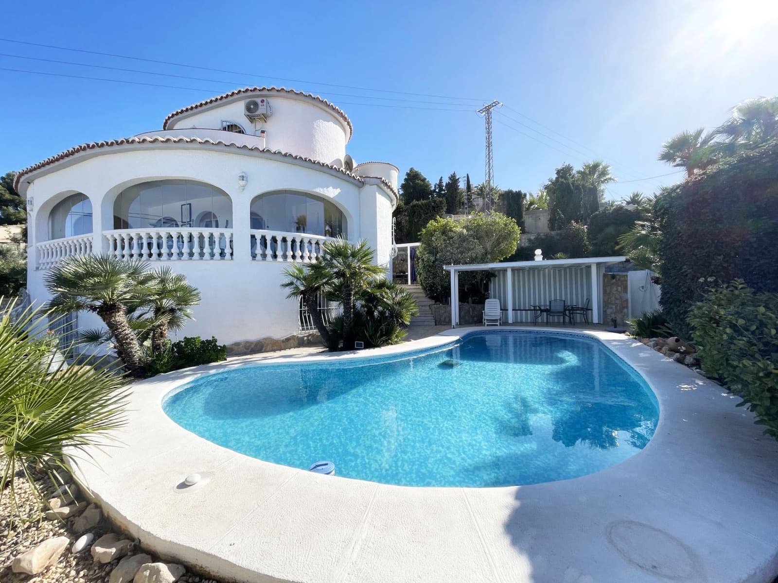4 slaapkamer Villa te koop in Calpe / Calp met garage - € 799.000 (Ref: 9598687)