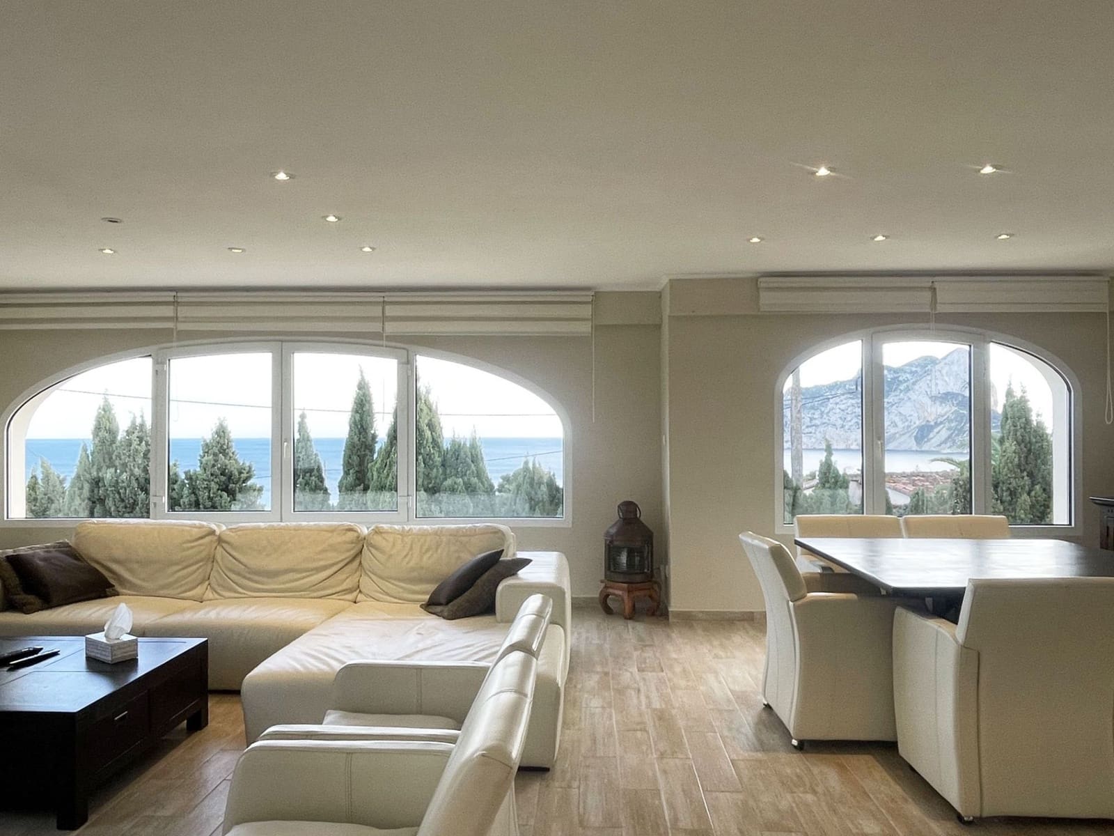 6 sypialnia Willa na sprzedaż w Calpe / Calp z basenem garażem - 899 000 € (Ref: 9607216)