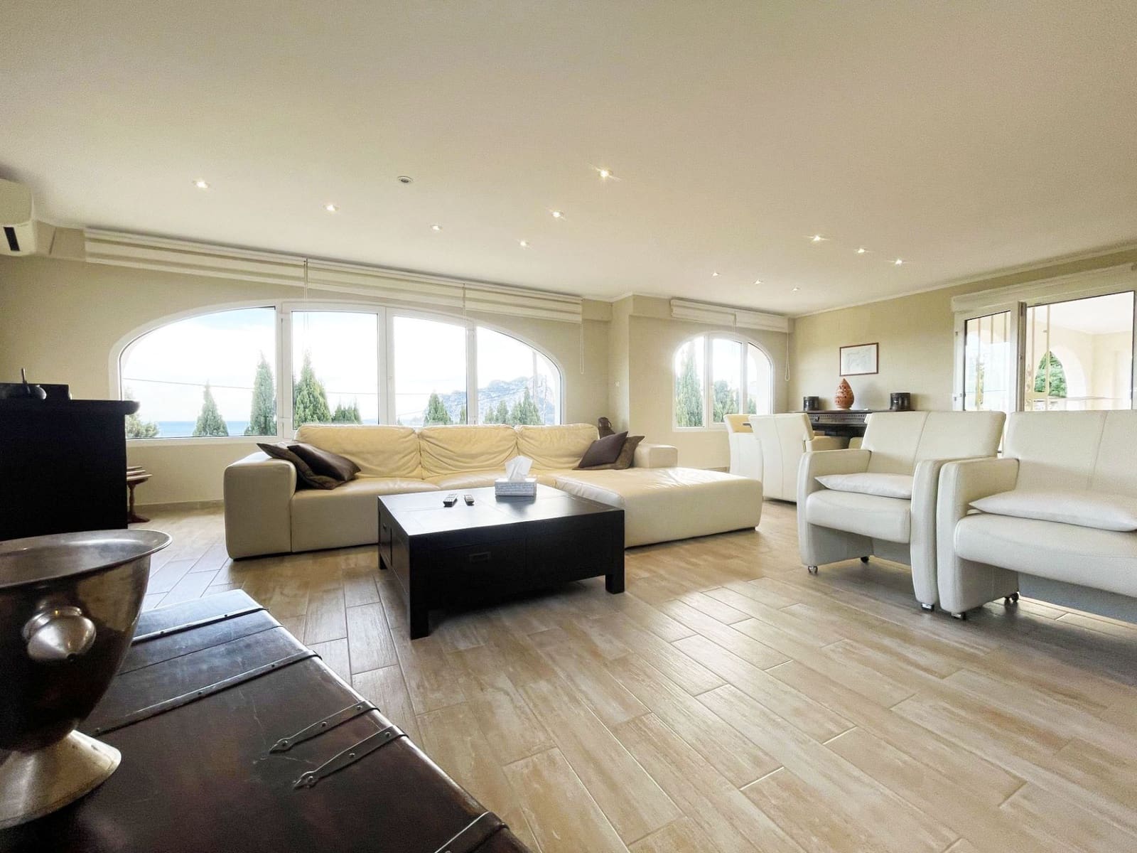 6 sypialnia Willa na sprzedaż w Calpe / Calp z basenem garażem - 899 000 € (Ref: 9607216)