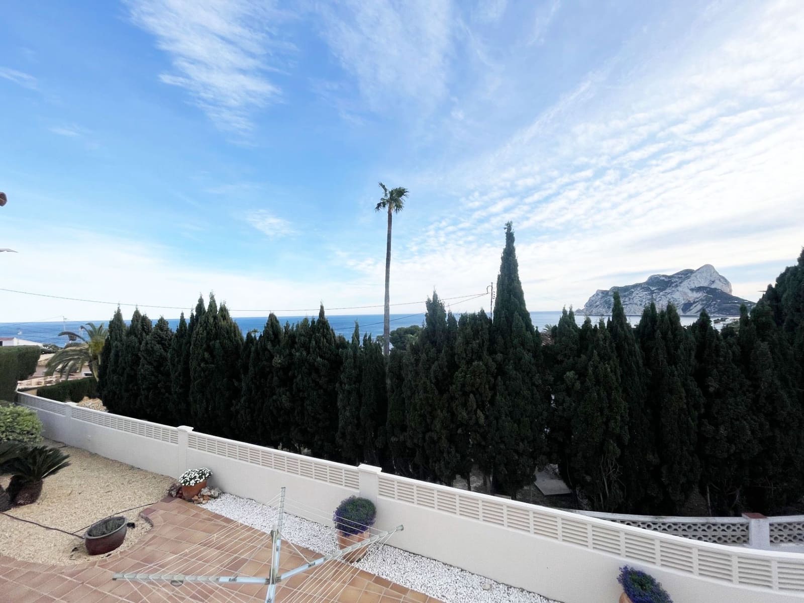 6 sypialnia Willa na sprzedaż w Calpe / Calp z basenem garażem - 899 000 € (Ref: 9607216)