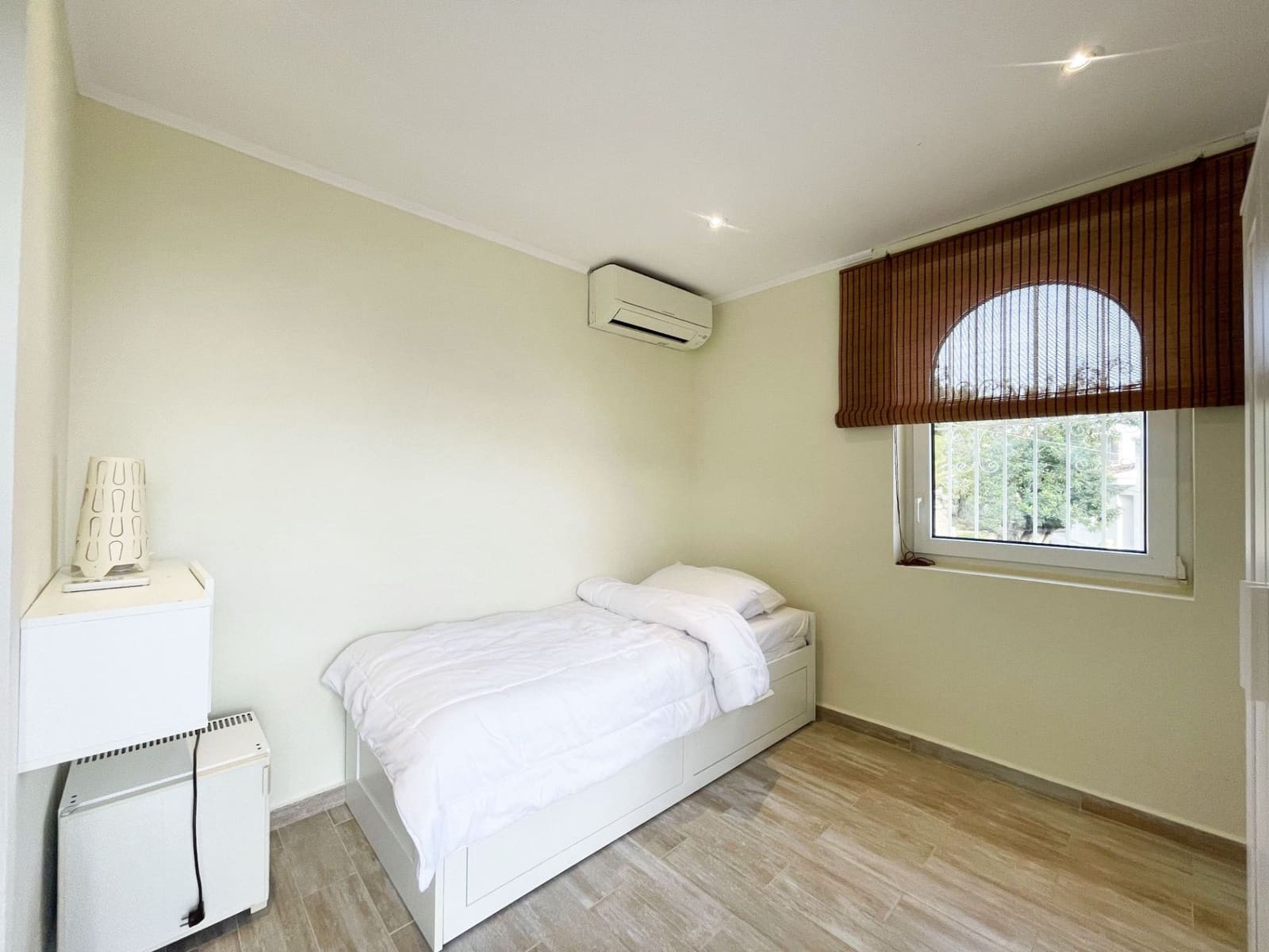 6 sypialnia Willa na sprzedaż w Calpe / Calp z basenem garażem - 899 000 € (Ref: 9607216)