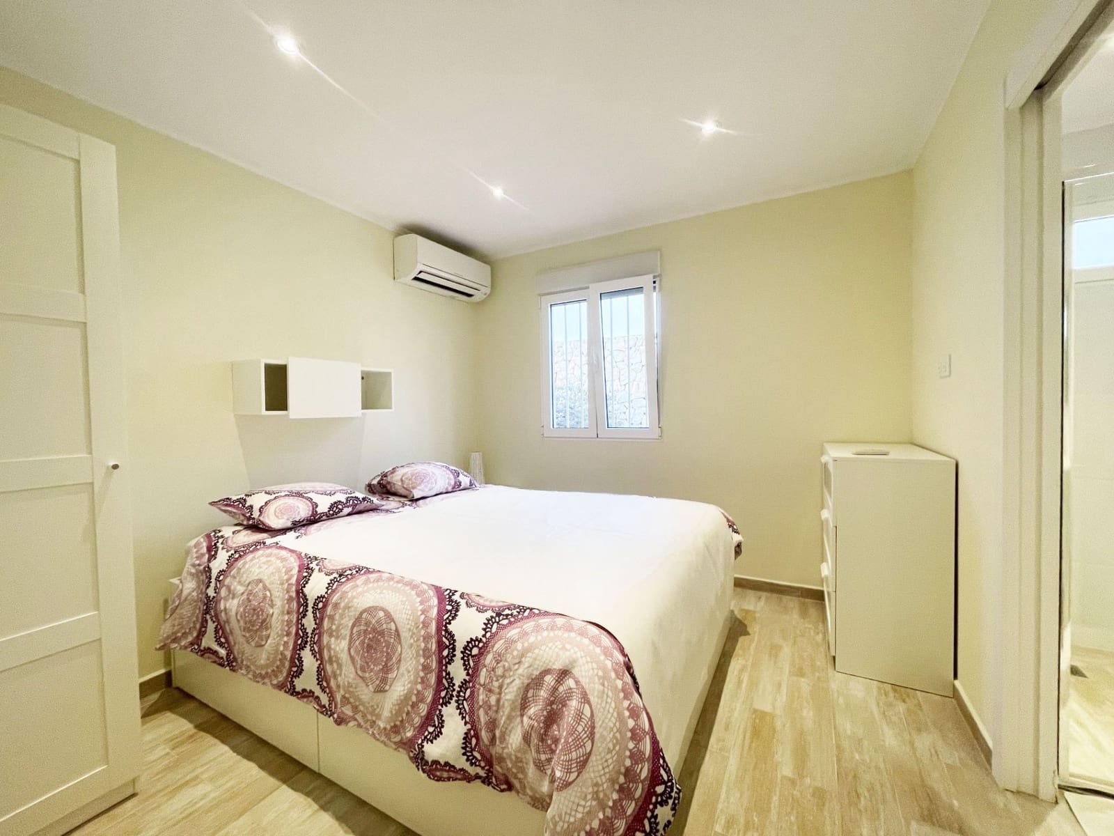 6 sypialnia Willa na sprzedaż w Calpe / Calp z basenem garażem - 899 000 € (Ref: 9607216)