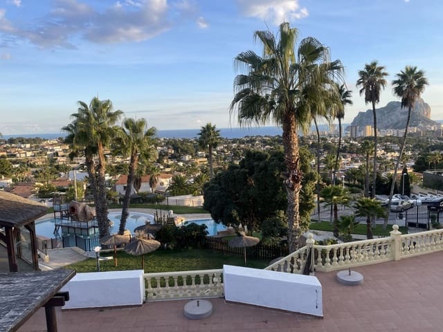 2 bedroom Bungalow for sale in Calpe / Calp with pool garage - € 225,000 (Ref: 9627228)