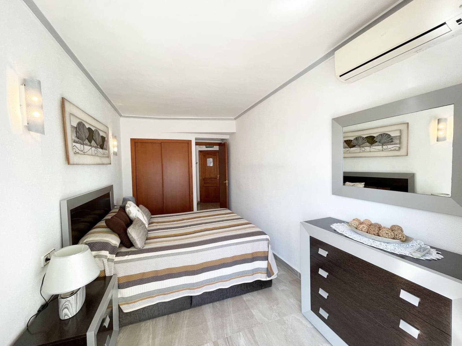 1 bedroom Apartment for sale in Calpe / Calp - € 266,000 (Ref: 9719500)