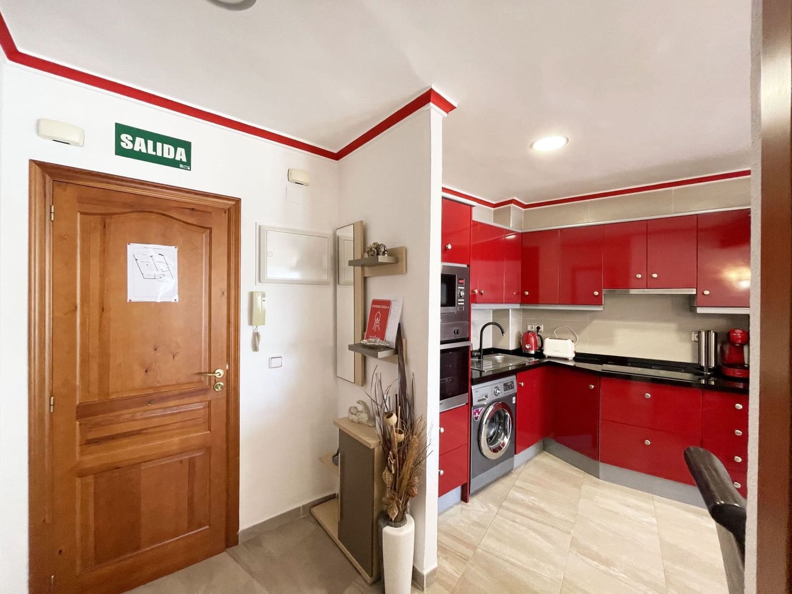 1 bedroom Apartment for sale in Calpe / Calp - € 266,000 (Ref: 9719500)