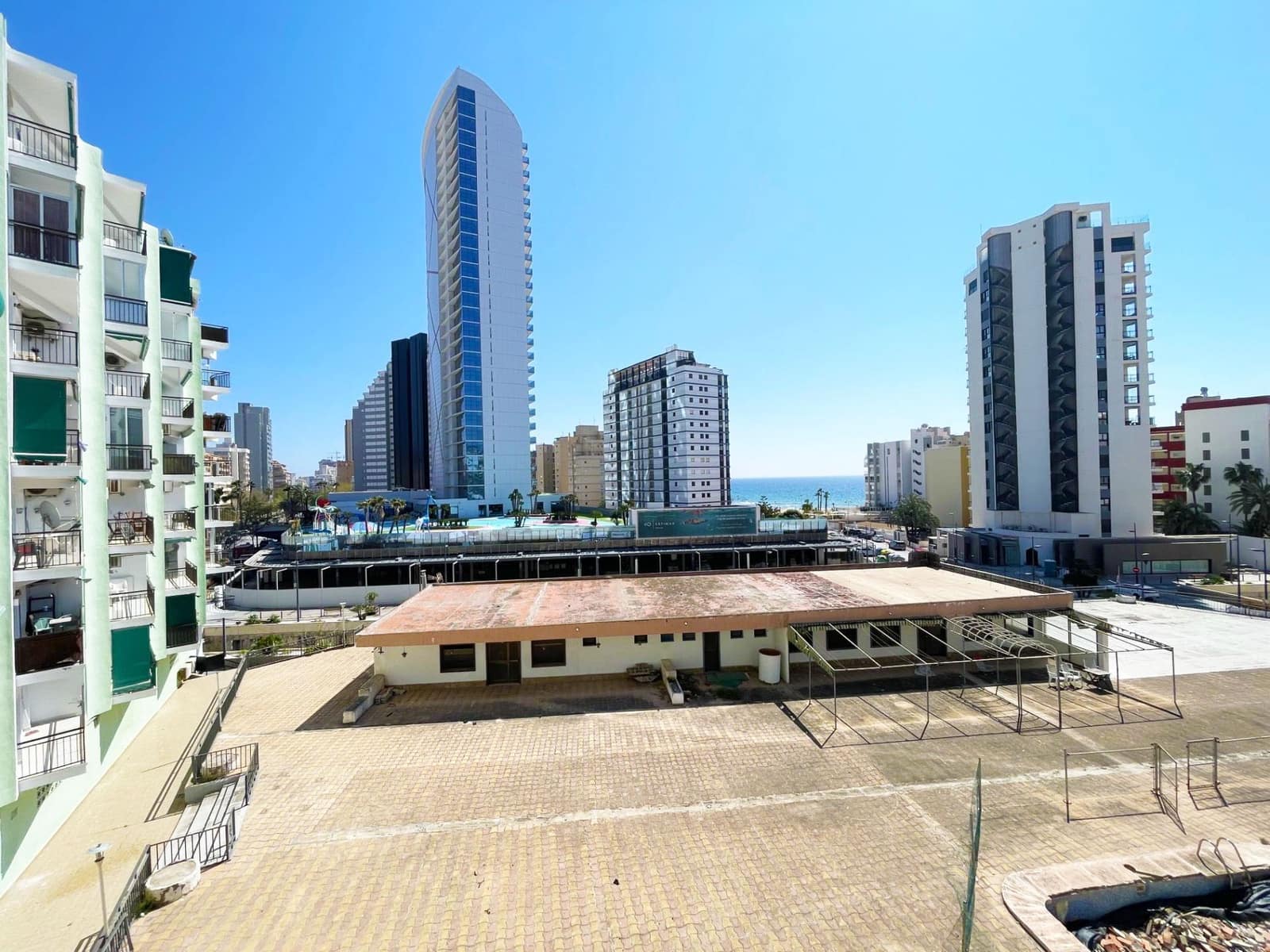 1 bedroom Apartment for sale in Calpe / Calp - € 266,000 (Ref: 9719500)
