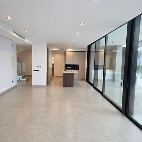 3 slaapkamer Villa te koop in Calpe / Calp met zwembad garage - € 1.135.000 (Ref: 9719502)