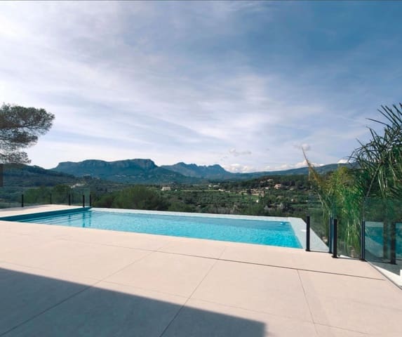 3 slaapkamer Villa te koop in Calpe / Calp met zwembad garage - € 1.135.000 (Ref: 9719502)