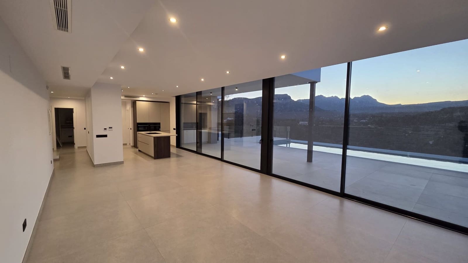 3 camera da letto Villa in vendita in Calpe / Calp con piscina garage - 1.135.000 € (Rif: 9719502)