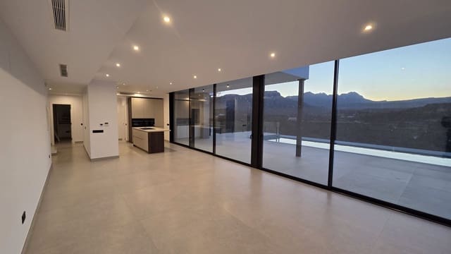 3 slaapkamer Villa te koop in Calpe / Calp met zwembad garage - € 1.135.000 (Ref: 9719502)