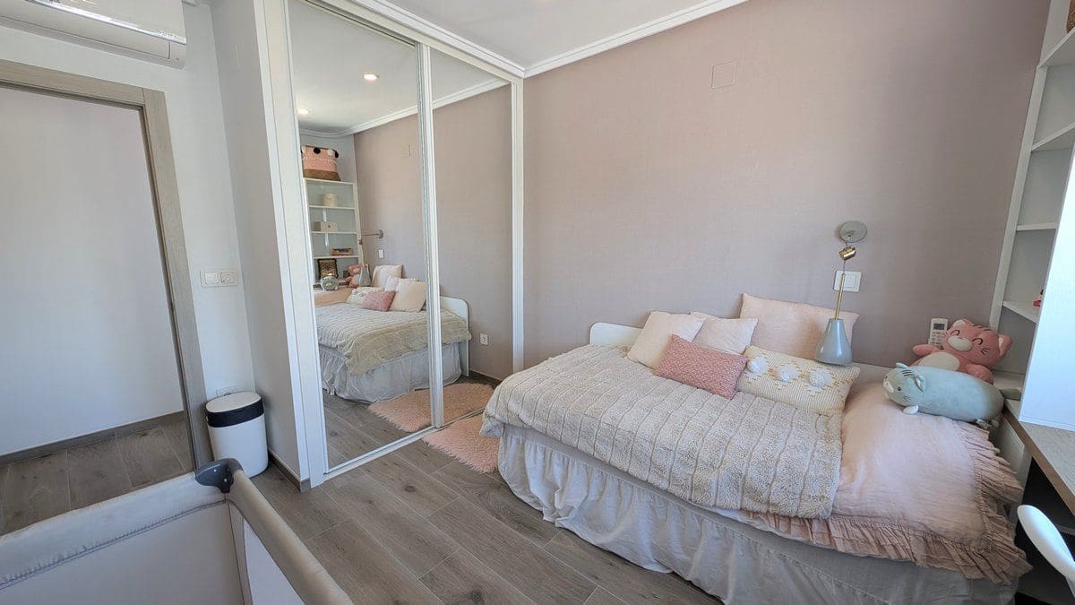 2 soveværelse Lejlighed til salg i Calpe / Calp med swimmingpool garage - € 575.000 (Ref: 9783031)