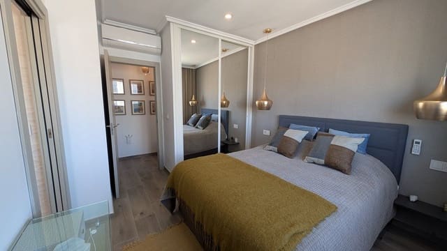 Apartamento de 2 habitaciones en Playa Arenal - Bol, Calpe / Calp en venta con piscina garaje - 575.000 € (Ref: 9783031)