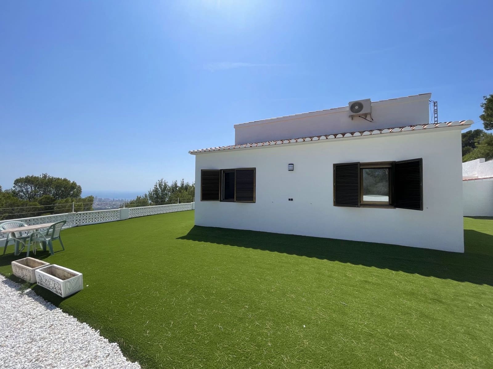 Chalet de 3 habitaciones en Calpe / Calp en venta con piscina garaje - 899.000 € (Ref: 9816995)