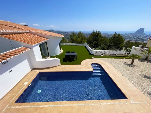 Chalet de 3 habitaciones en Oltamar - Cucarres, Calpe / Calp en venta con piscina garaje - 899.000 € (Ref: 9816995)
