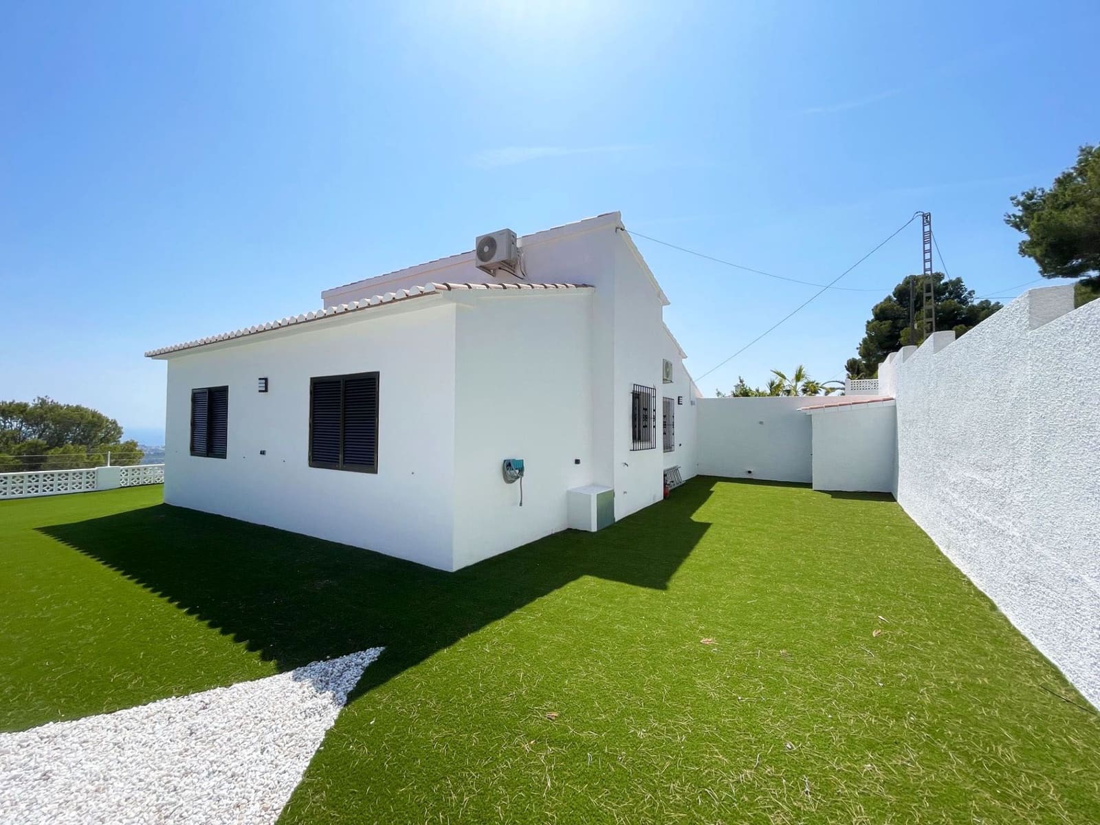 Chalet de 3 habitaciones en Calpe / Calp en venta con piscina garaje - 899.000 € (Ref: 9816995)