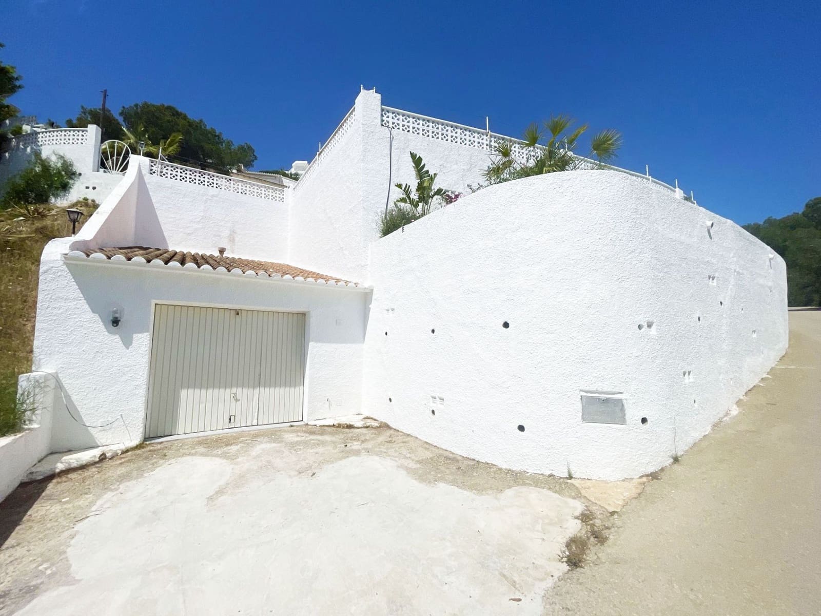 Chalet de 3 habitaciones en Calpe / Calp en venta con piscina garaje - 899.000 € (Ref: 9816995)