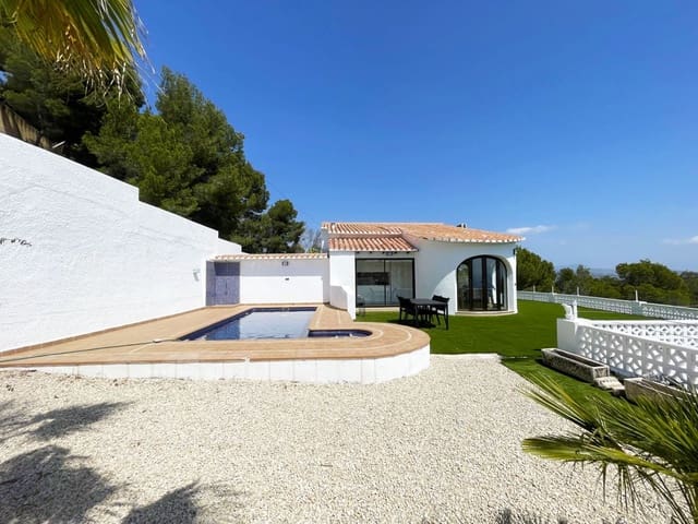 Chalet de 3 habitaciones en Oltamar - Cucarres, Calpe / Calp en venta con piscina garaje - 899.000 € (Ref: 9816995)