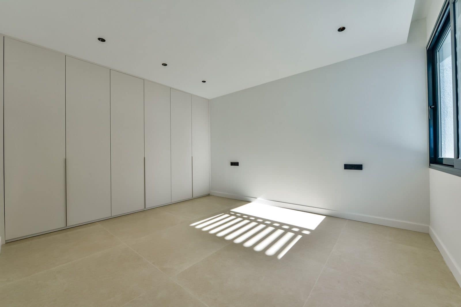 4 bedroom Villa for sale in Altea with pool garage - € 2,690,000 (Ref: 9840819)