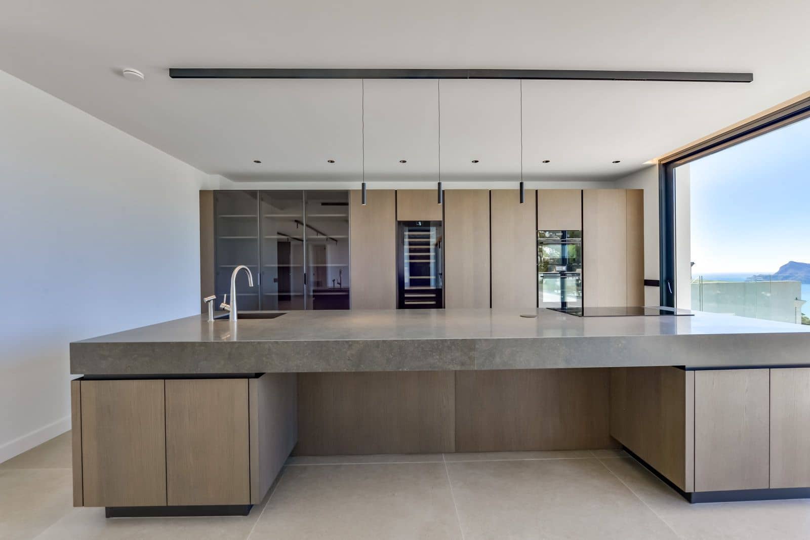 4 bedroom Villa for sale in Altea with pool garage - € 2,690,000 (Ref: 9840819)