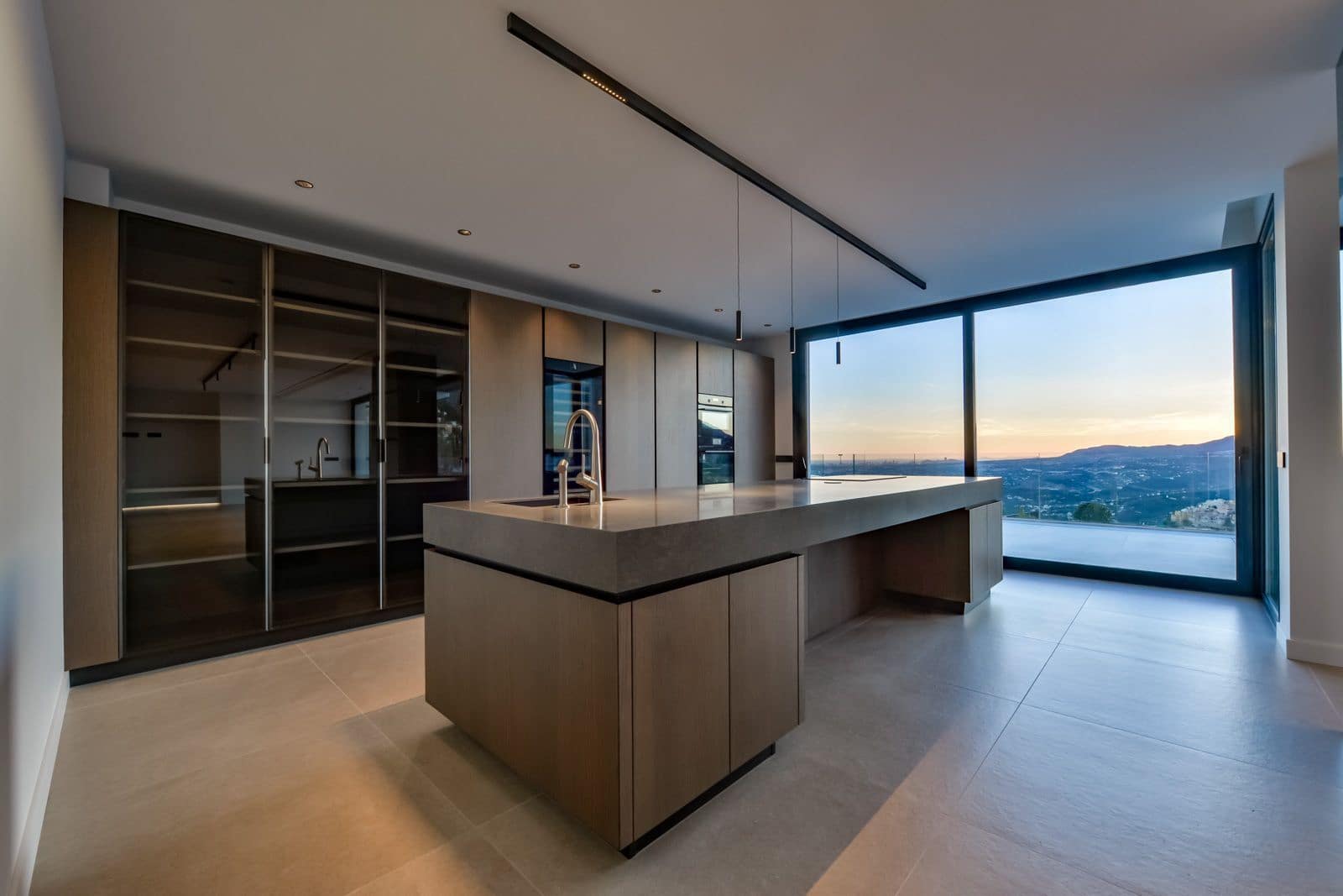 4 bedroom Villa for sale in Altea with pool garage - € 2,690,000 (Ref: 9840819)