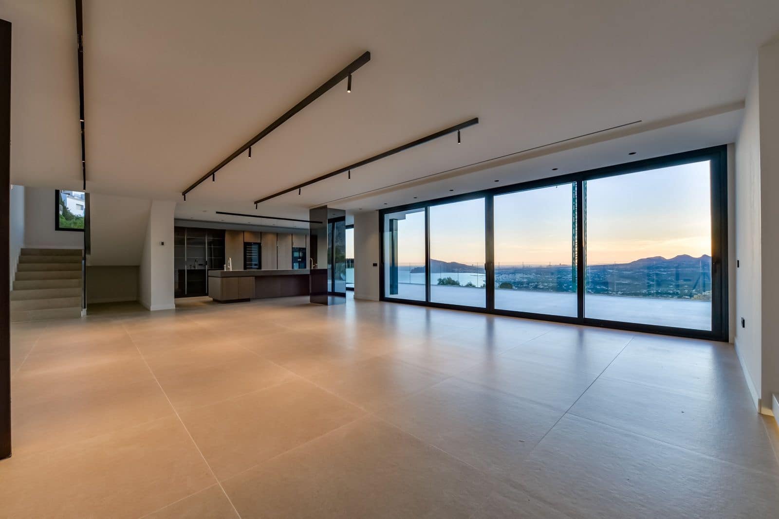4 bedroom Villa for sale in Altea with pool garage - € 2,690,000 (Ref: 9840819)