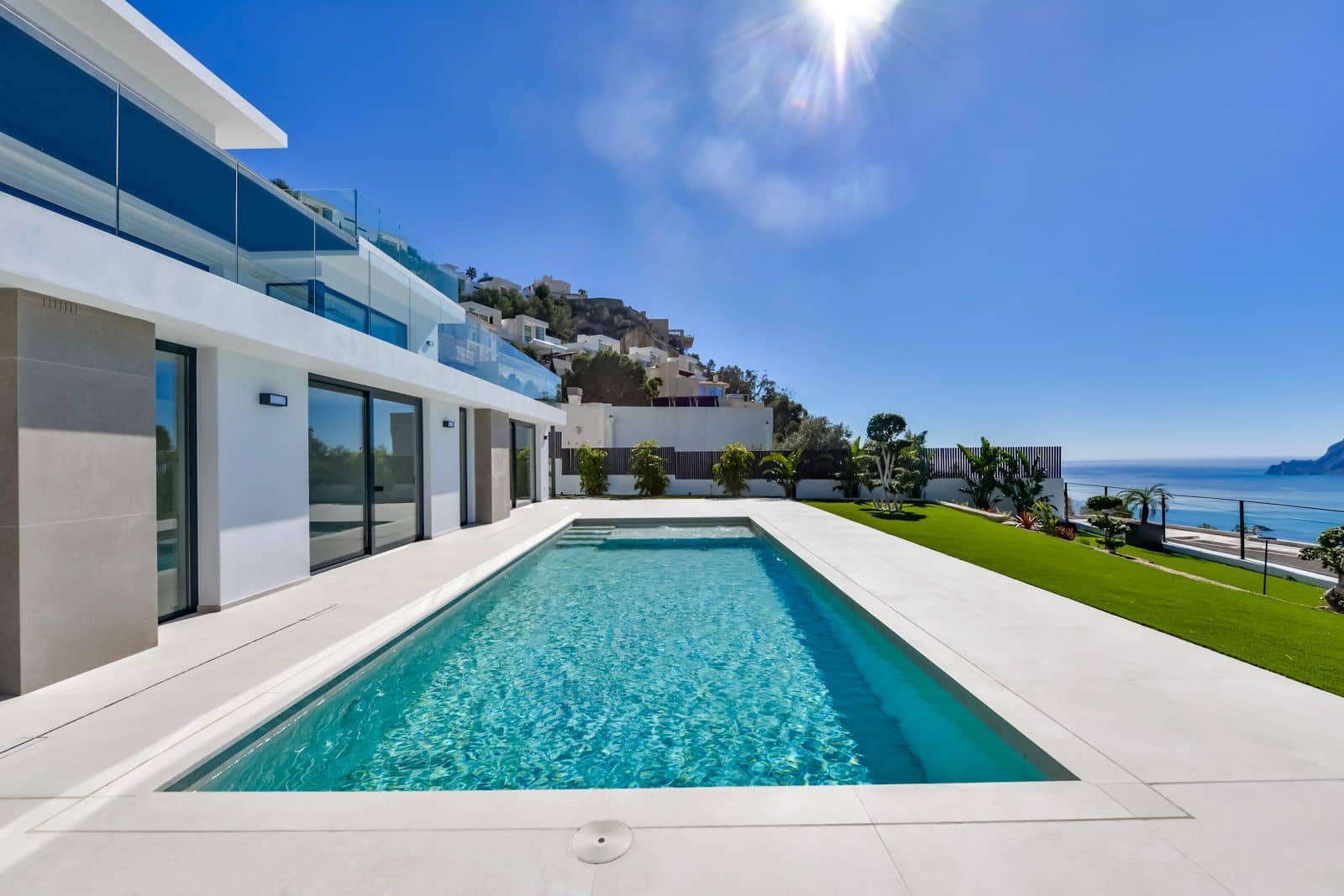 4 bedroom Villa for sale in Altea with pool garage - € 2,690,000 (Ref: 9840819)