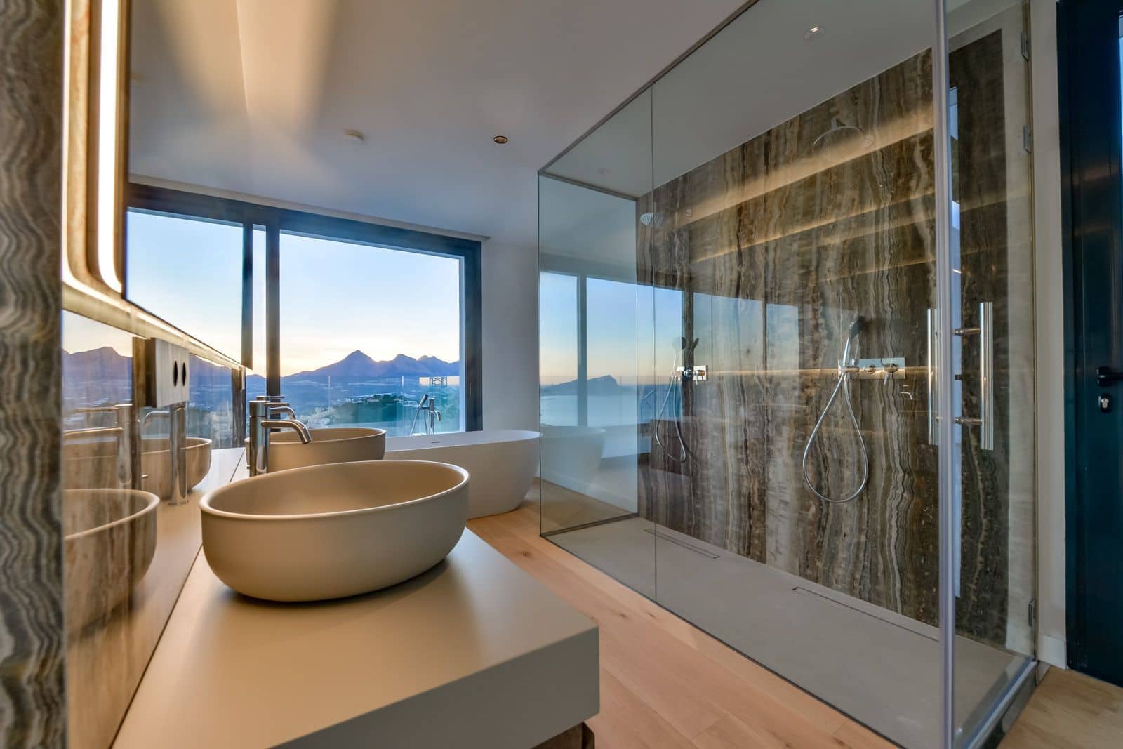 4 bedroom Villa for sale in Altea with pool garage - € 2,690,000 (Ref: 9840819)