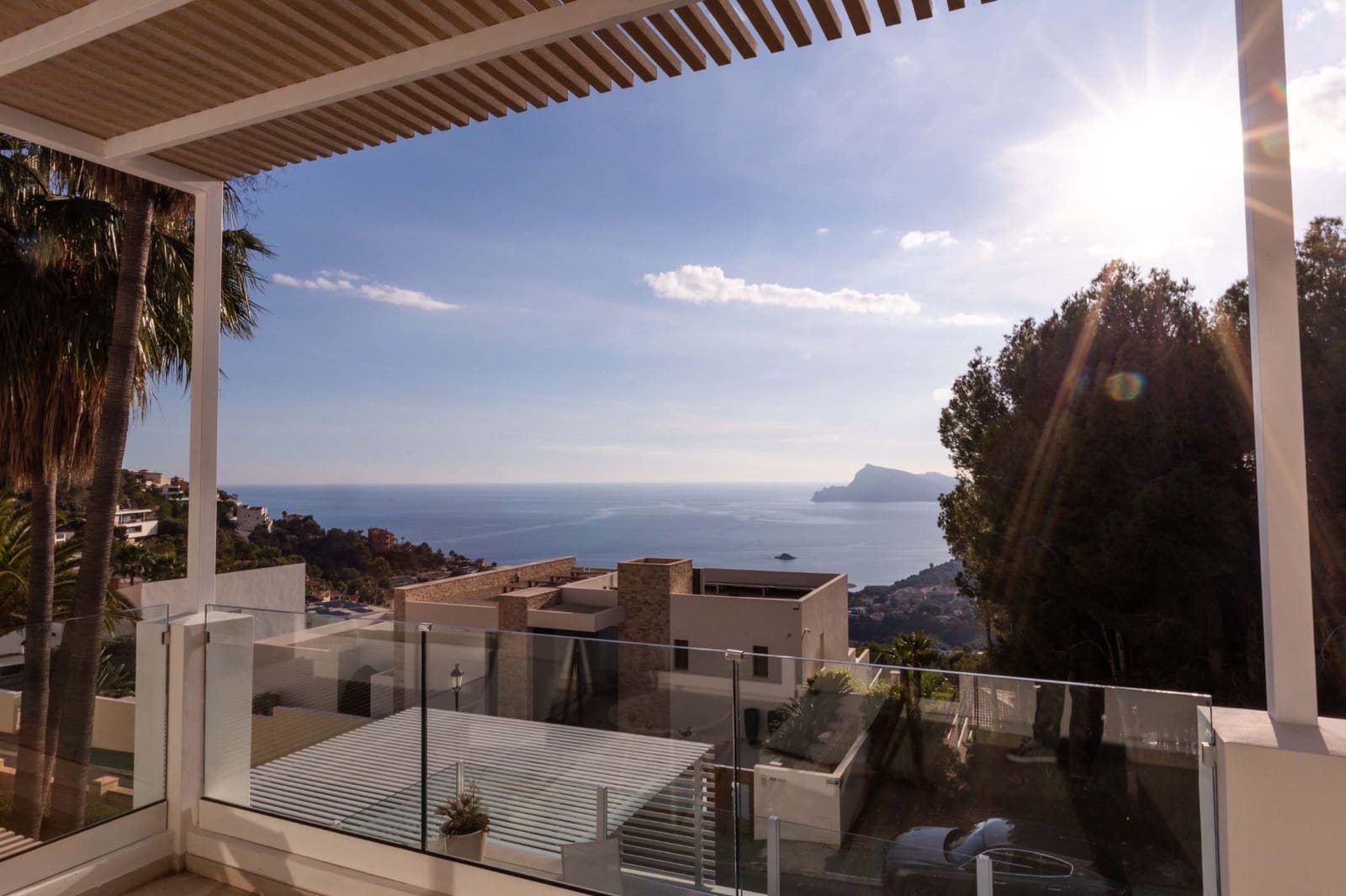3 bedroom Villa for sale in Altea with pool garage - € 1,650,000 (Ref: 9840820)