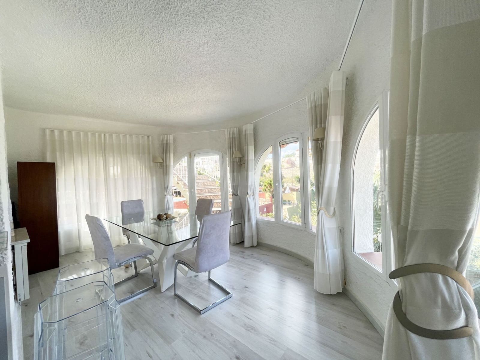 3 quarto Moradia para venda em Calpe / Calp com piscina garagem - 990 000 € (Ref: 9840821)
