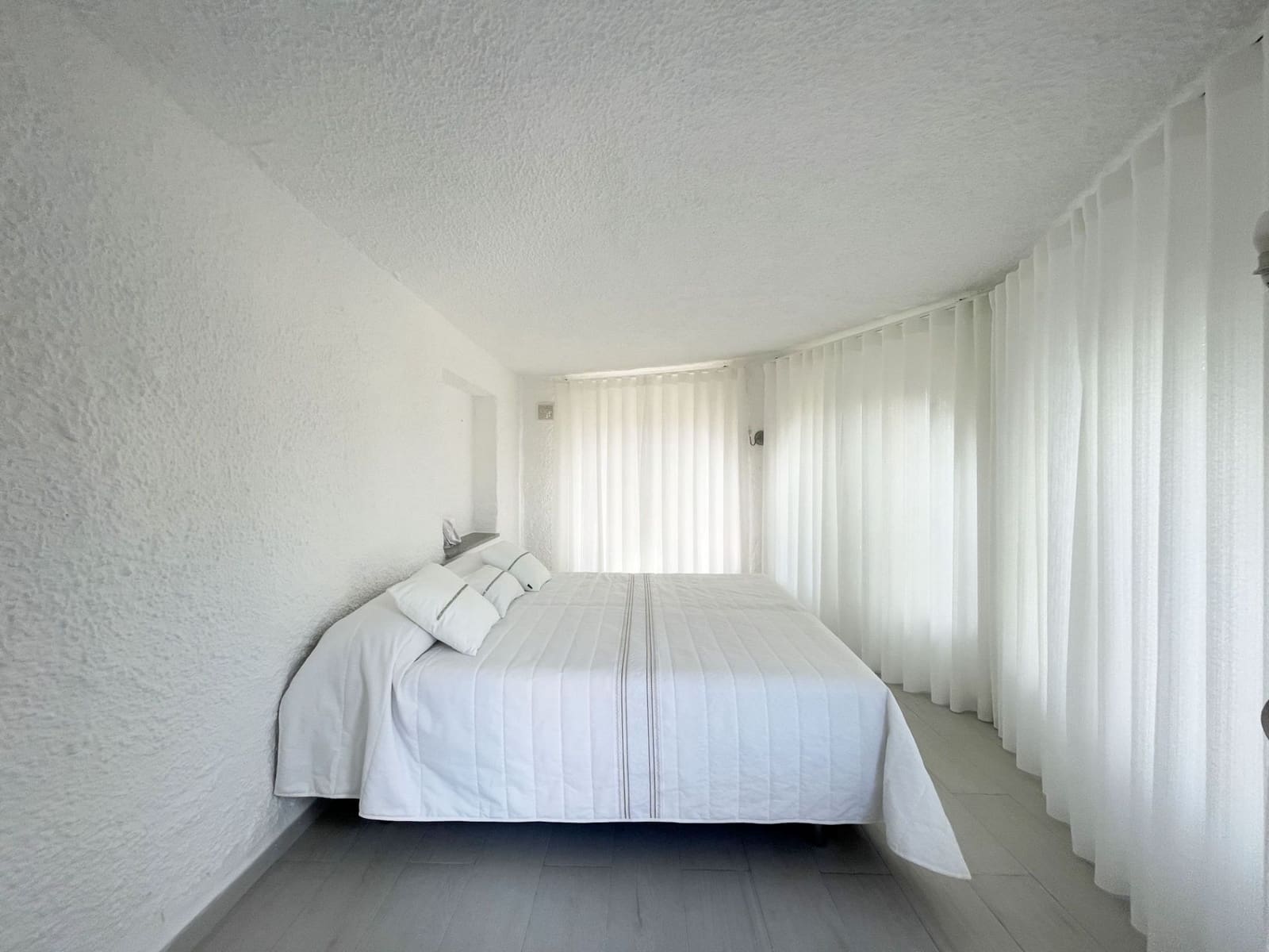 3 quarto Moradia para venda em Calpe / Calp com piscina garagem - 990 000 € (Ref: 9840821)