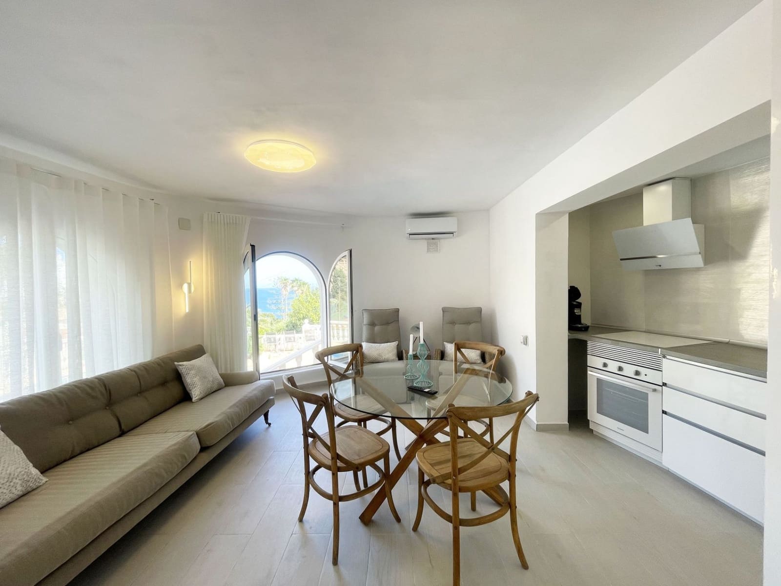 3 quarto Moradia para venda em Calpe / Calp com piscina garagem - 990 000 € (Ref: 9840821)