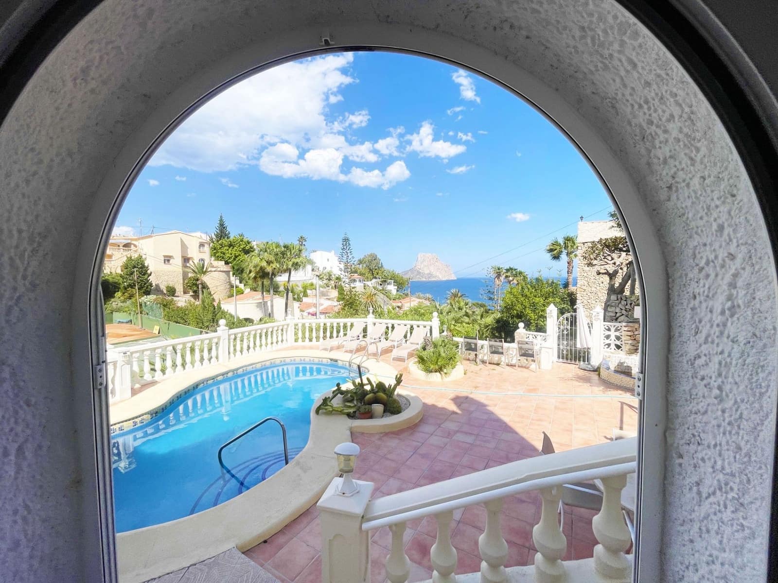 3 quarto Moradia para venda em Calpe / Calp com piscina garagem - 990 000 € (Ref: 9840821)