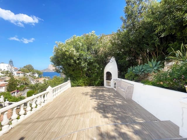 3 slaapkamer Villa te koop in Calpe / Calp met zwembad garage - € 950.000 (Ref: 9840821)