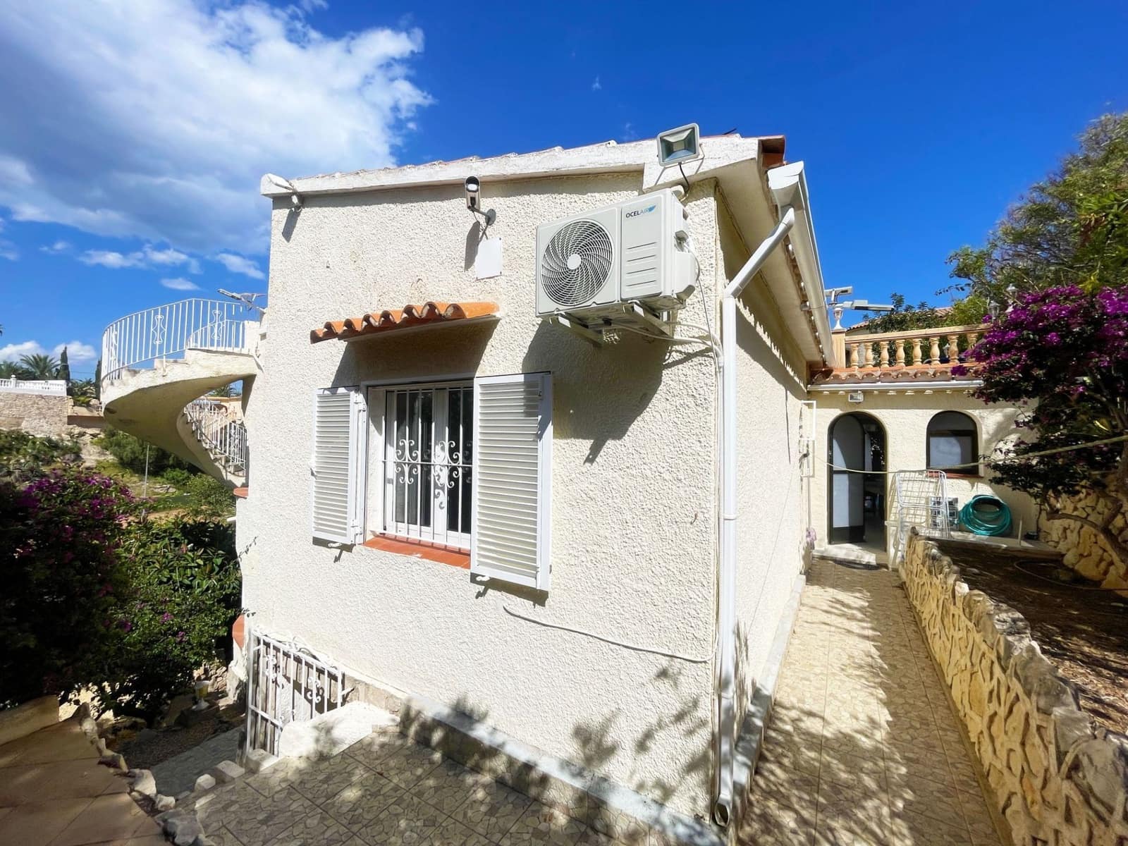 3 quarto Moradia para venda em Calpe / Calp com piscina garagem - 990 000 € (Ref: 9840821)