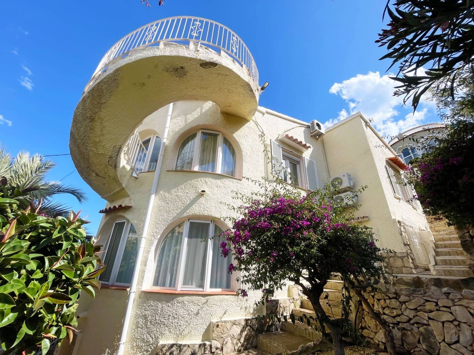 3 quarto Moradia para venda em Calpe / Calp com piscina garagem - 990 000 € (Ref: 9840821)