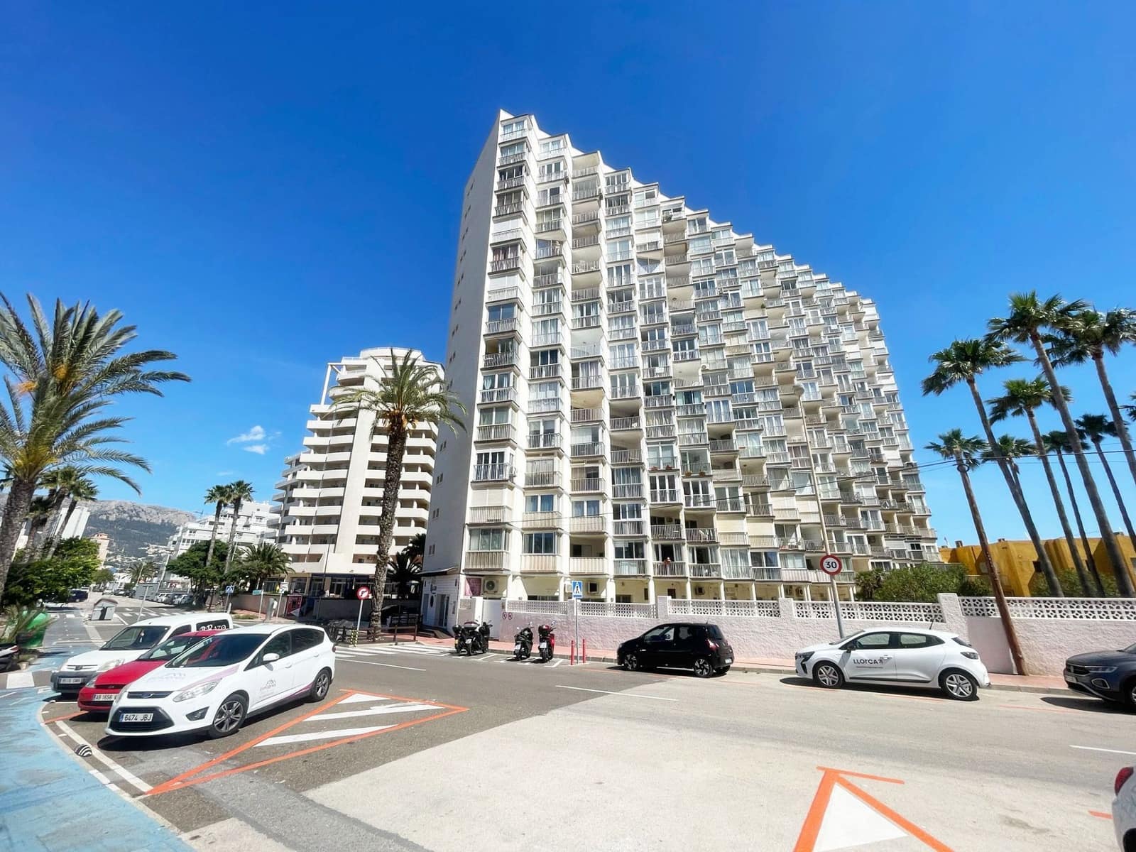 1 soveværelse Lejlighed til salg i Calpe / Calp - € 243.000 (Ref: 9844831)