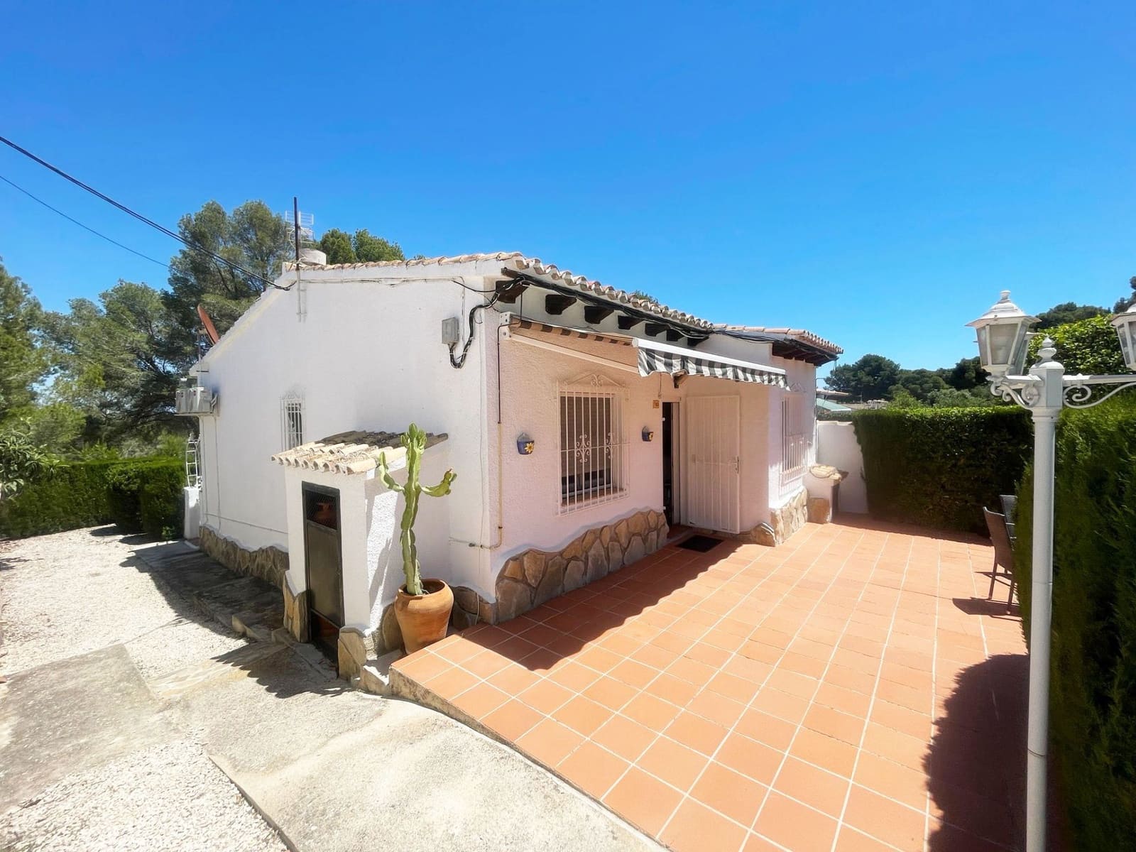 2 soverom Bungalow til salgs i Moraira med svømmebasseng garasje - € 349 900 (Ref: 9859086)
