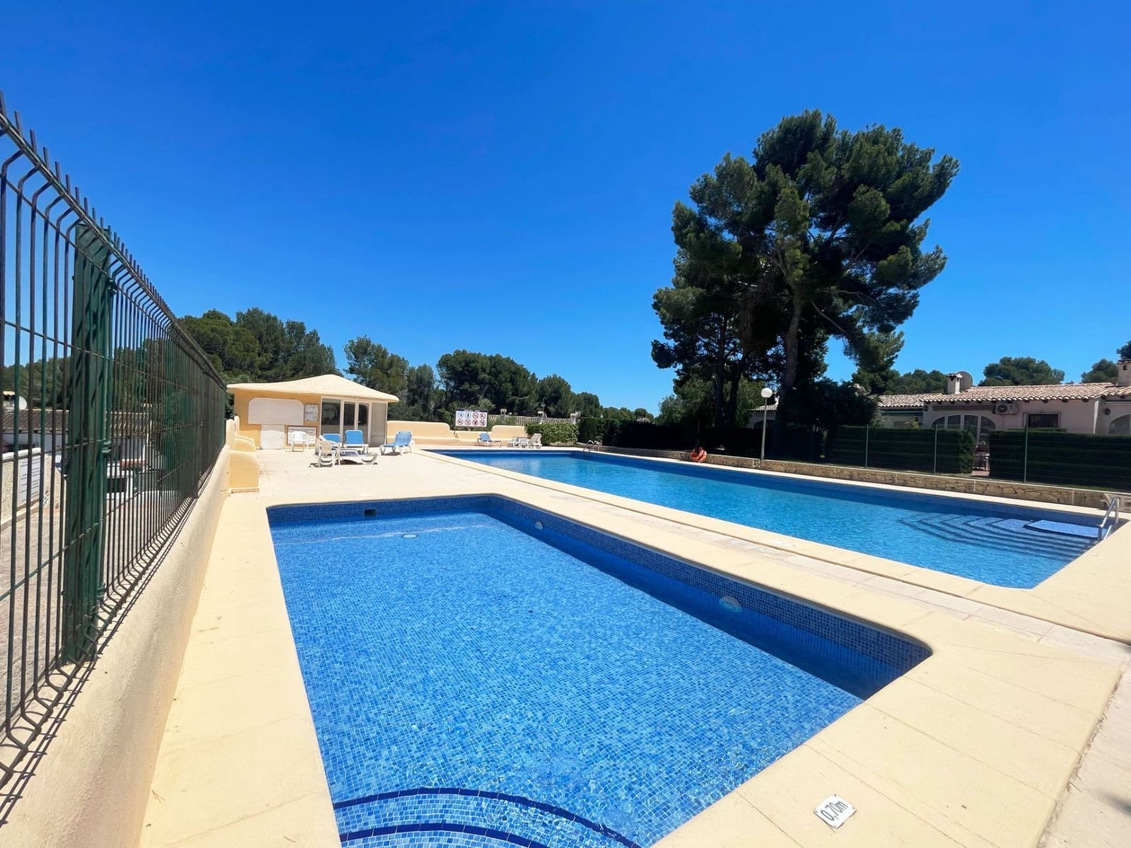 2 soverom Bungalow til salgs i Moraira med svømmebasseng garasje - € 349 900 (Ref: 9859086)