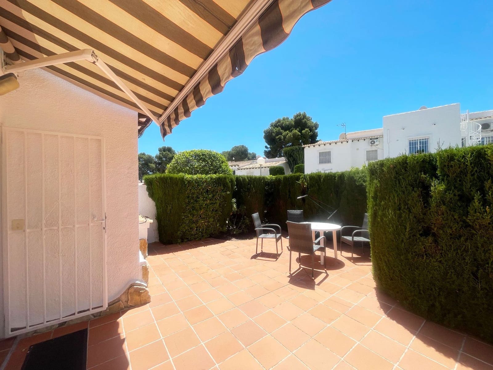 2 soverom Bungalow til salgs i Moraira med svømmebasseng garasje - € 349 900 (Ref: 9859086)