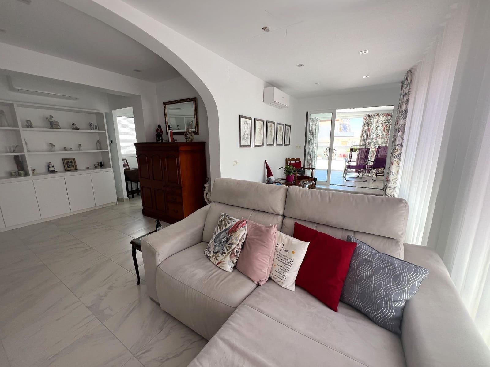 2 bedroom Apartment for sale in Calpe / Calp - € 330,000 (Ref: 9864029)