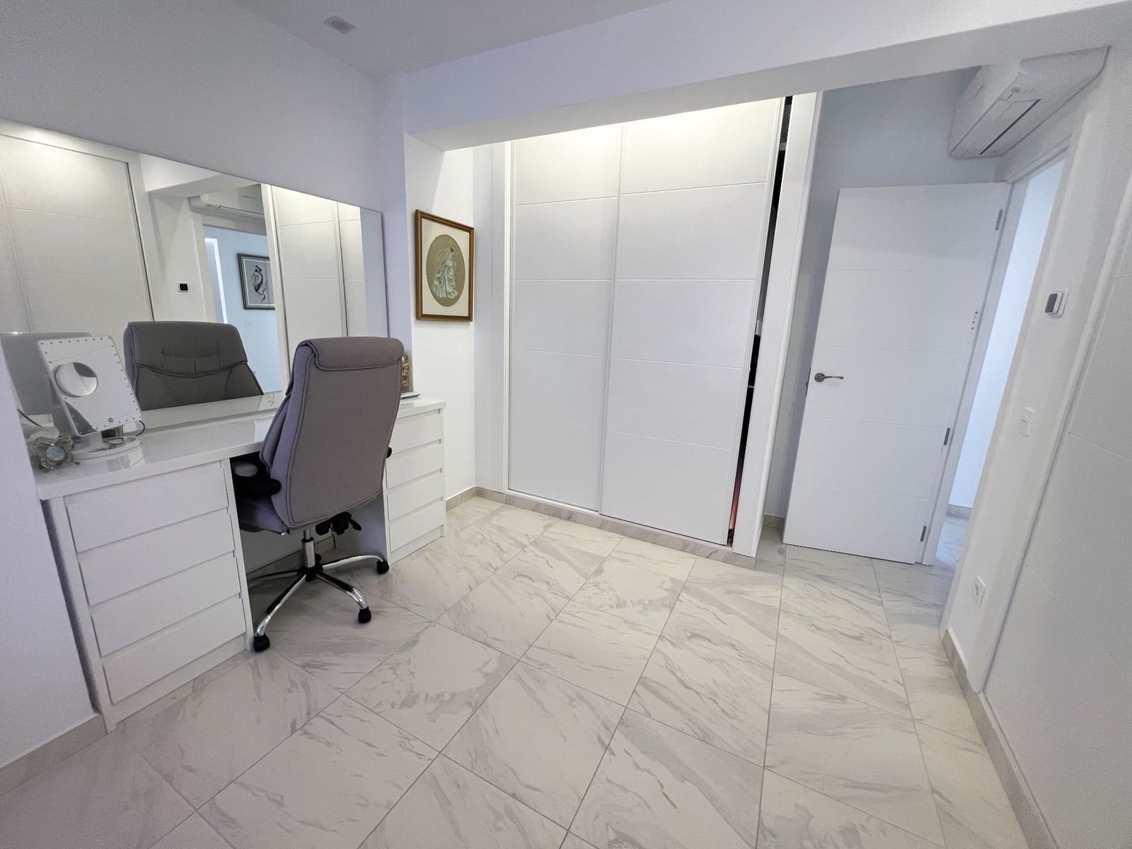 2 bedroom Apartment for sale in Calpe / Calp - € 330,000 (Ref: 9864029)