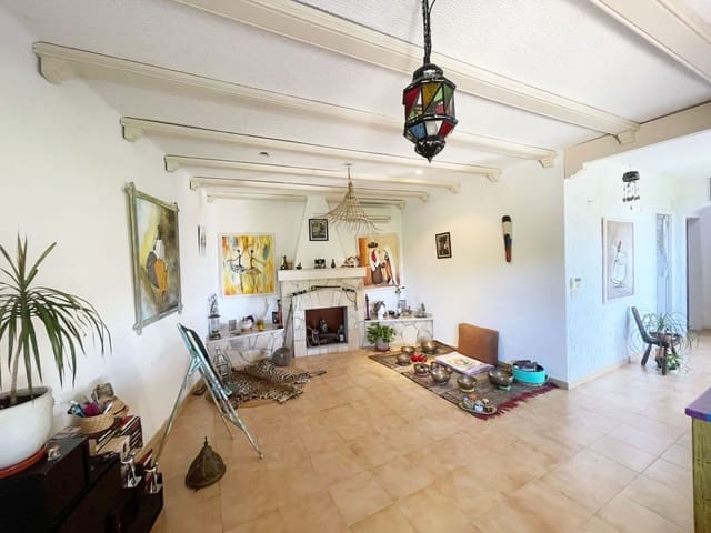 2 bedroom Villa for sale in Calpe / Calp with garage - € 360,000 (Ref: 9866468)