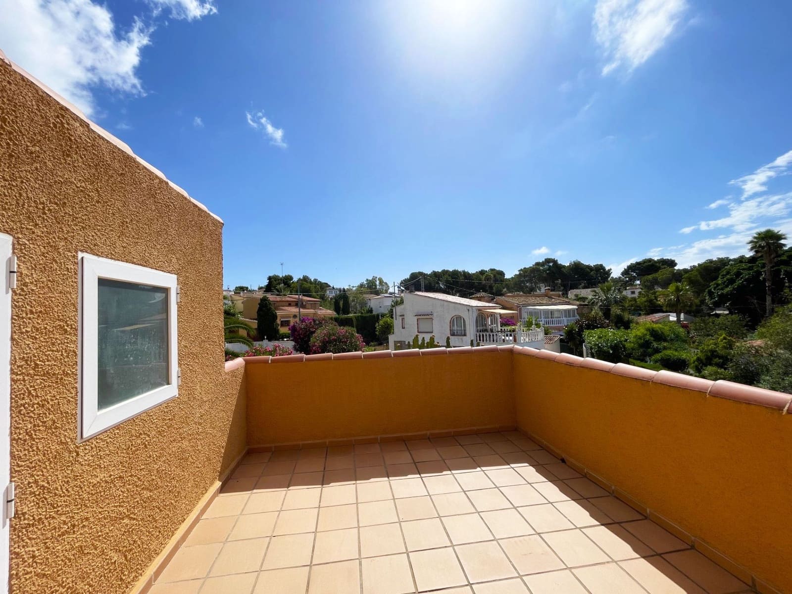 4 chambre Villa/Maison à vendre à Calpe / Calp avec piscine garage - 495 000 € (Ref: 9910021)