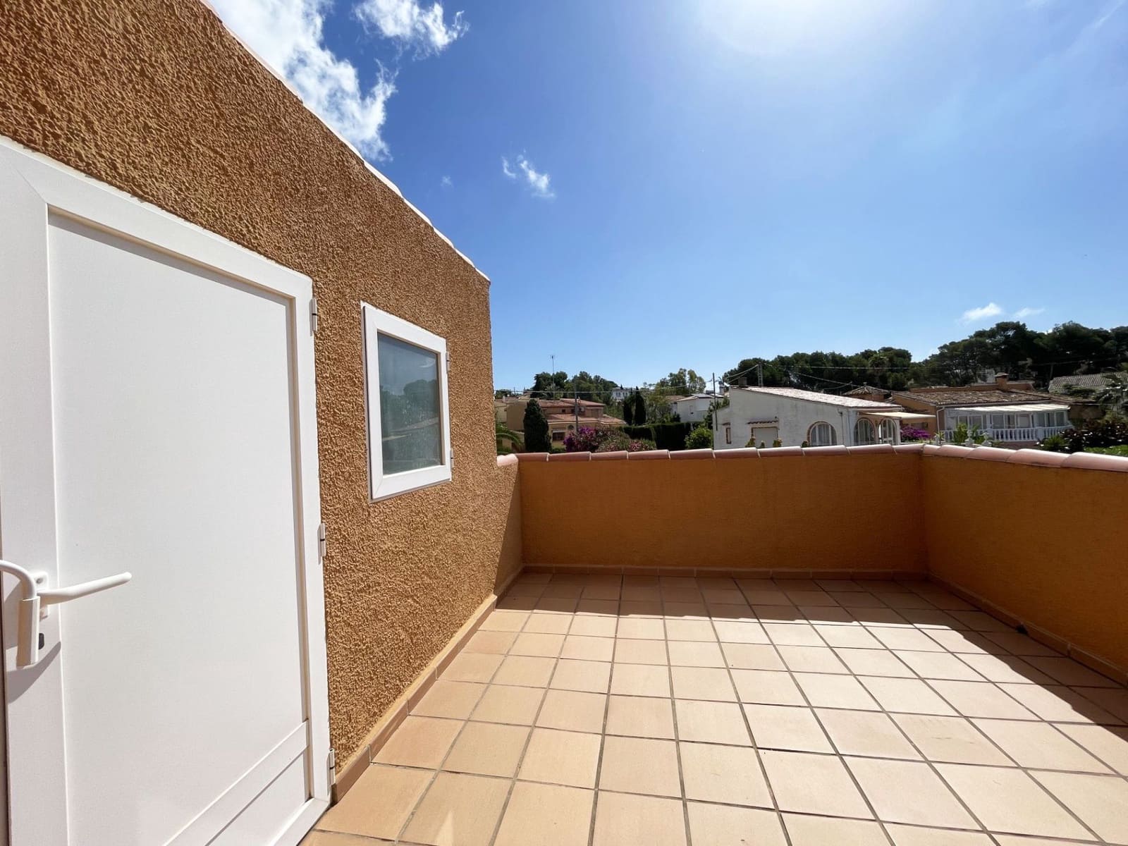 4 chambre Villa/Maison à vendre à Calpe / Calp avec piscine garage - 495 000 € (Ref: 9910021)