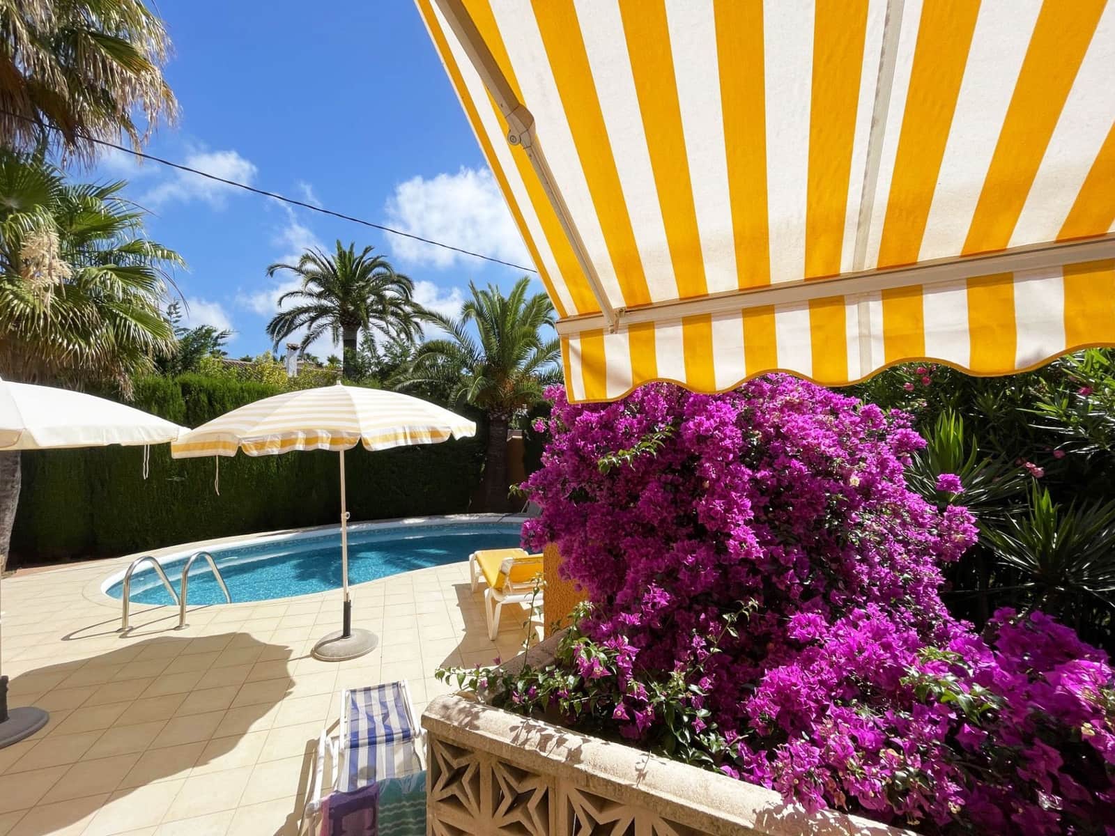 4 chambre Villa/Maison à vendre à Calpe / Calp avec piscine garage - 495 000 € (Ref: 9910021)