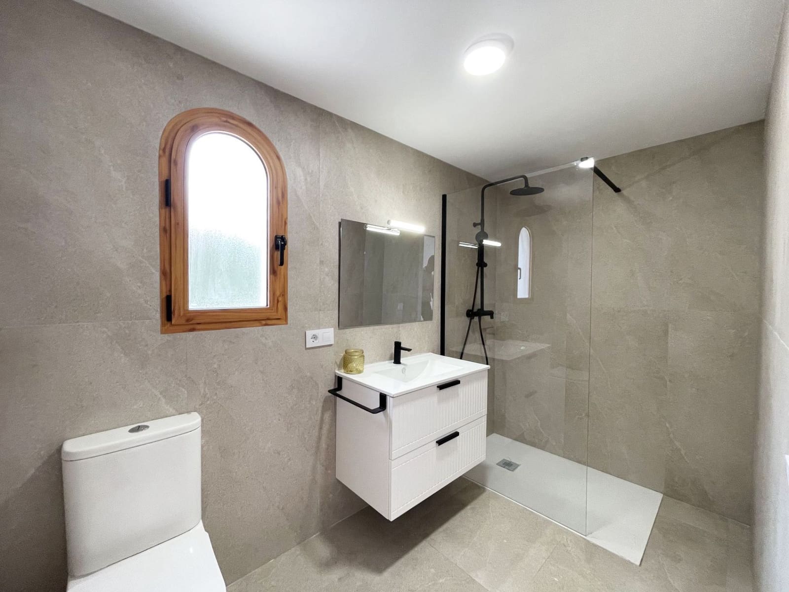 4 sovrum Villa till salu i Calpe / Calp med pool garage - 925 000 € (Ref: 9912501)