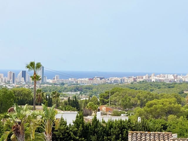 4 sovrum Villa till salu i Calpe / Calp med pool garage - 925 000 € (Ref: 9912501)